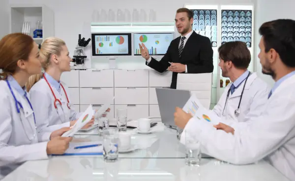 How Software Supports Doctors, Nurses, and Staff